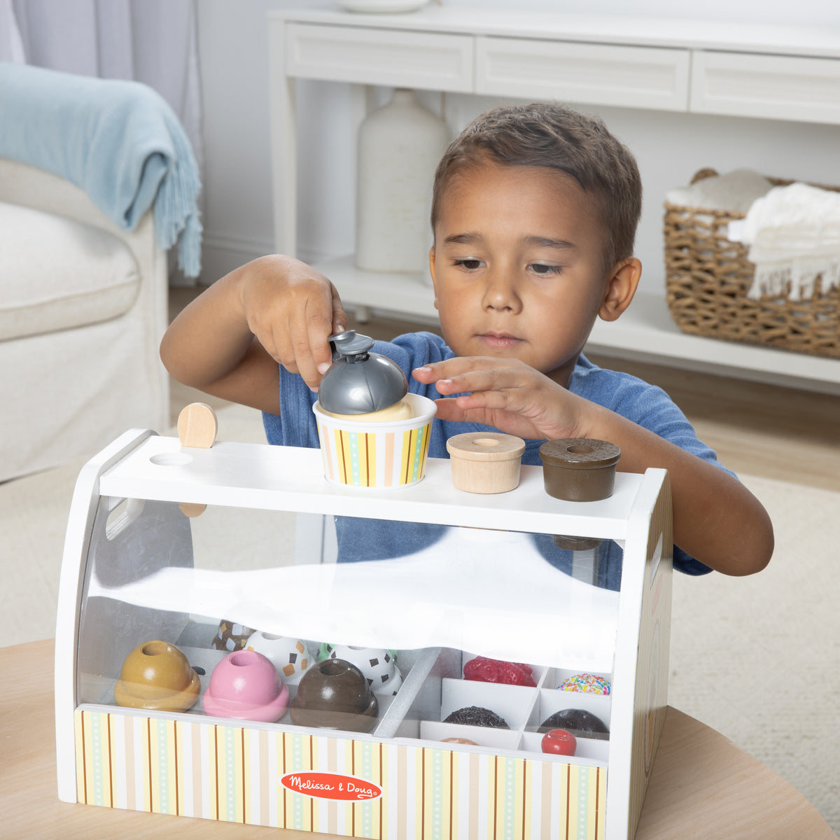 Melissa & Doug Scoop & Serve Ice Cream Counter Playset