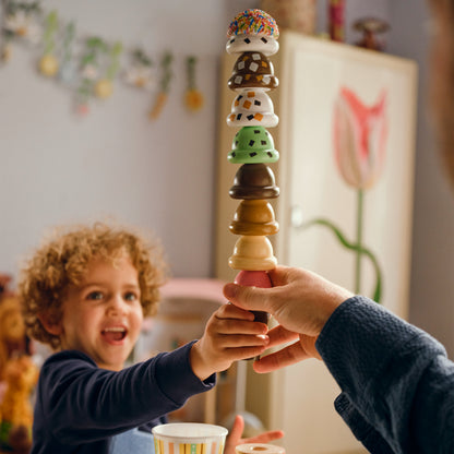 Melissa & Doug Scoop & Serve Ice Cream Counter Playset