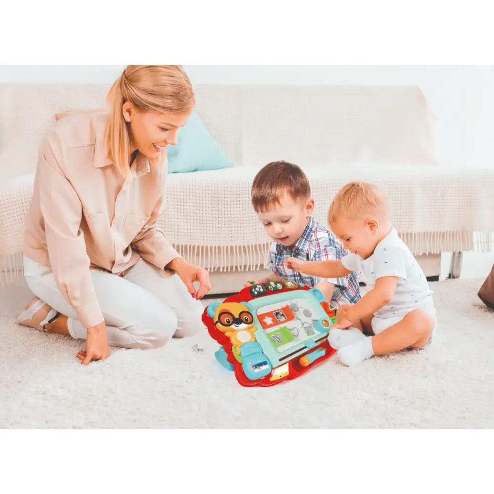 Clementoni Baby Interactive Easel