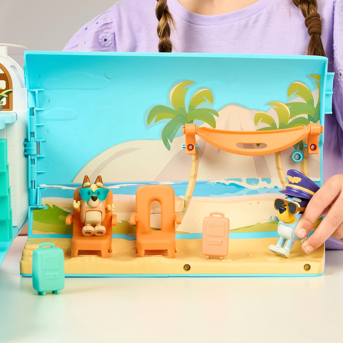 Bluey 3-in-1 Airplane Playset with Accessories
