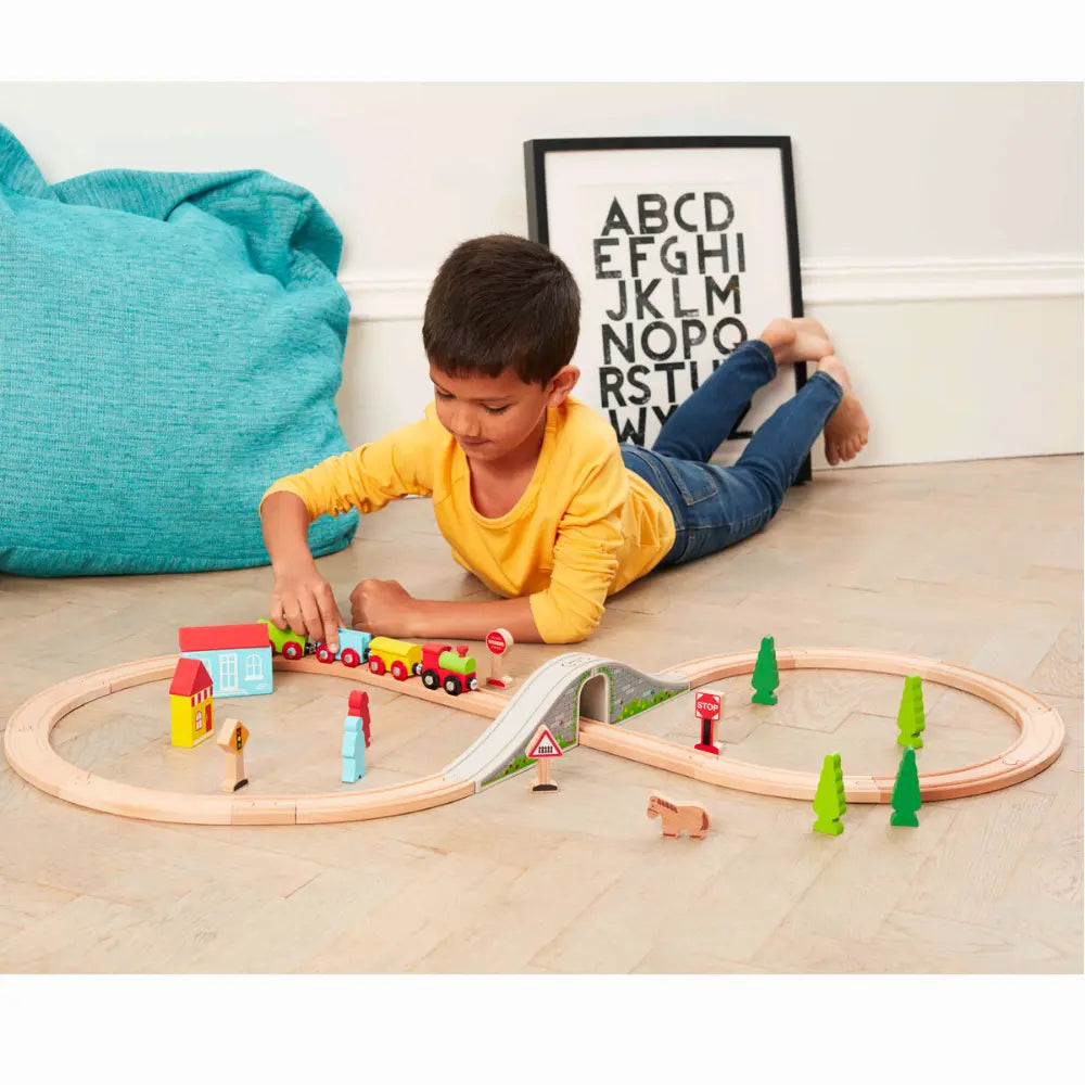 Early Learning Centre Wooden Figure 8 Train Set