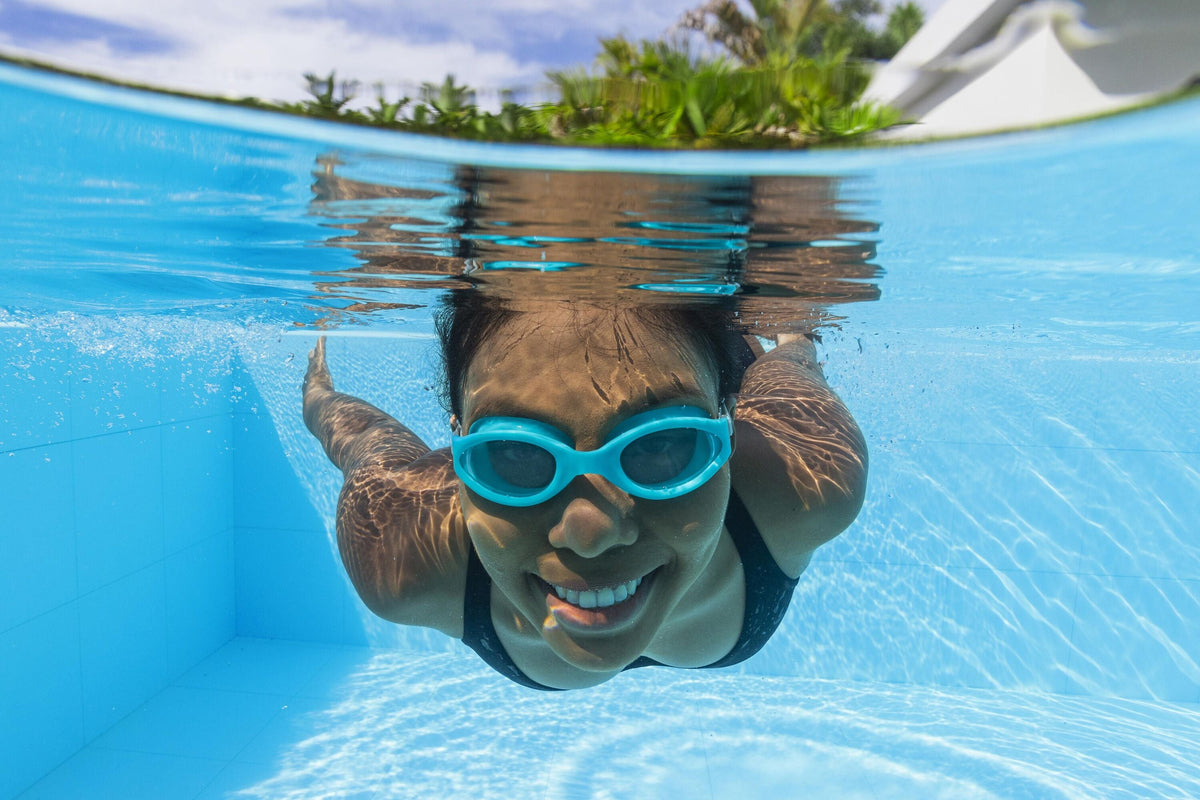 Bestway Hydro-Swim IX-1400 3-Piece Adult Swim Goggles with Adjustable Strap, Anti-Fog & UV Protection