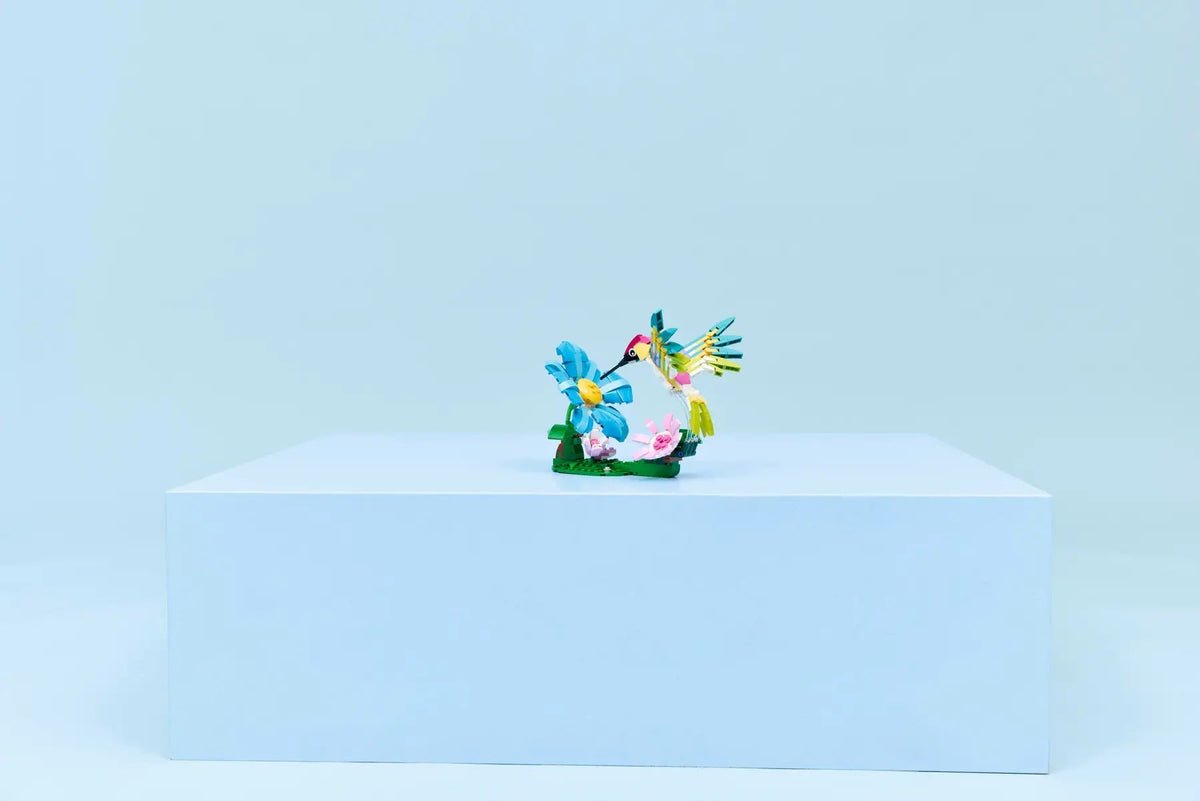 Lego Creator Wild Animals: Colorful Hummingbird