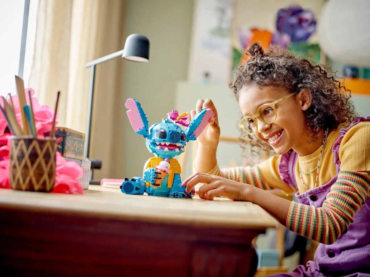 Lego Stitch With Ice Cream
