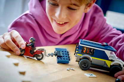 Lego City Police Prisoner Transport Van Building Kit with Motorcycle