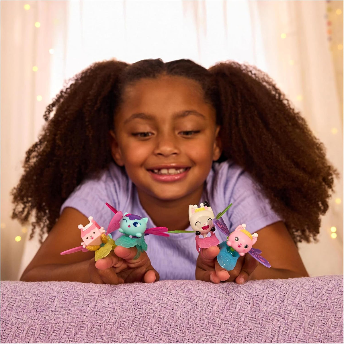 Gabby's Dollhouse Fairylandia Baby Box Fairy Ring Figure with Fluttering Wings and Display Stand  Kids Toys