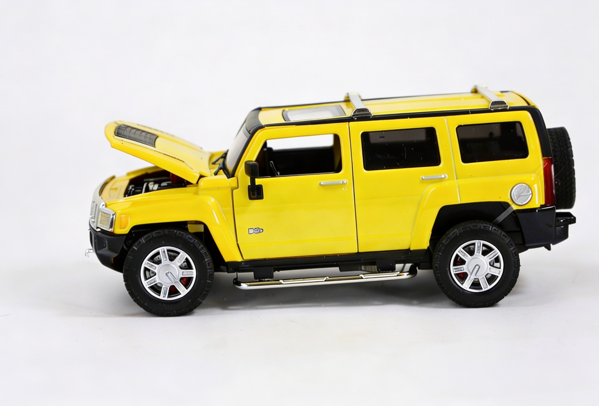 Power Joy Vroom Vroom DC Licensed MSZ 1:24 Die-Cast Metal with Pull Back, Lights and Sound Assorted - Sold per piece (Selection is random and subject to availability)
