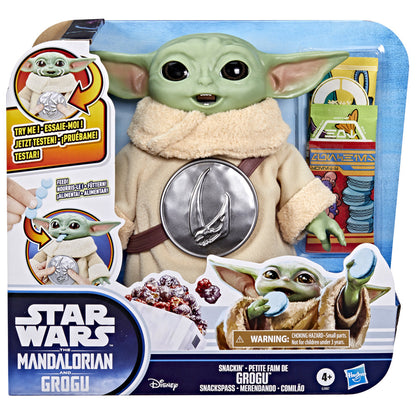 Star Wars Snackin' Grogu Action Figure 6.5-Inch Toy with 6 Pretend Snacks