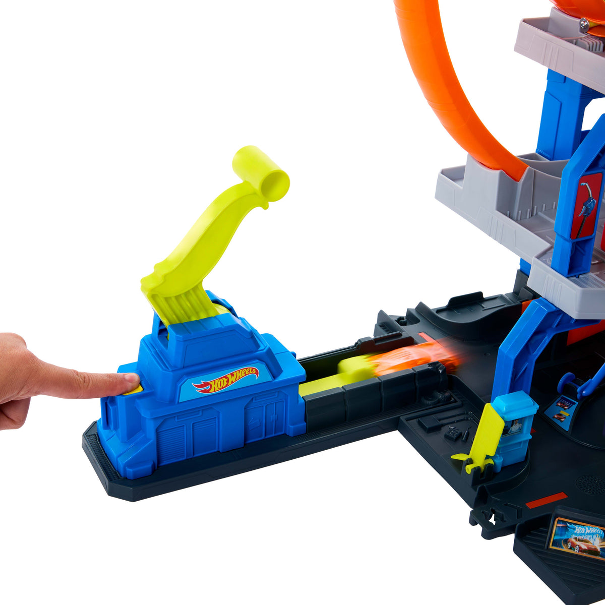 Hot Wheels Mega New City Garage Multi-Level Car Playset for Kids