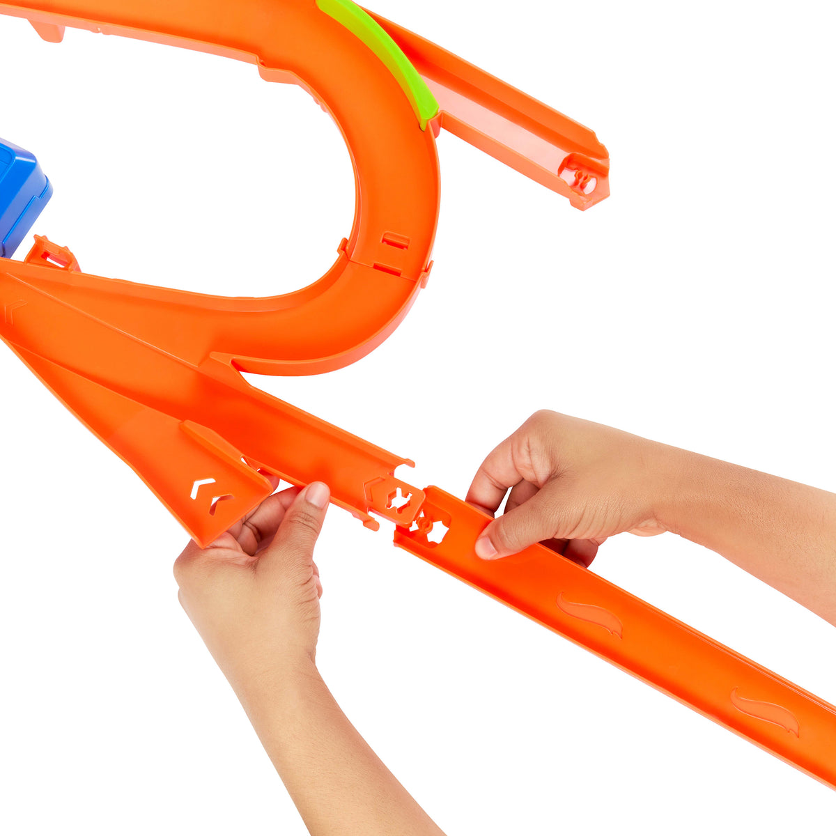 Hot Wheels Stunt Tracks Mid-Air Crash Track Set with Toy Cars