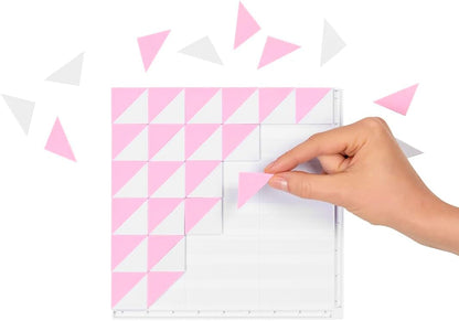 Miniverse Make It Mini Spaces Starter Pack Pink Miniature Display and Customization Set